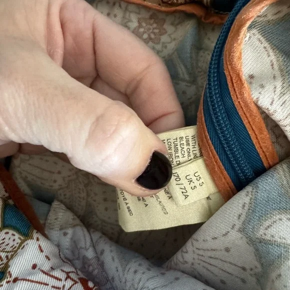 Anthropologie Floral High Waist Shorts- Blue and Cream - Picture 6 of 13